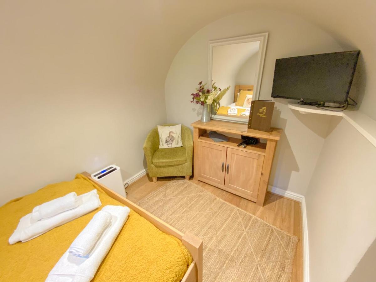 Hotel Castle At Edgehill Ratley