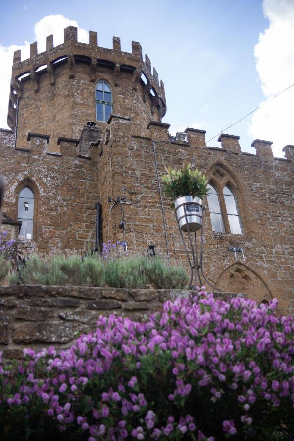 Castle At Edgehill Hotel