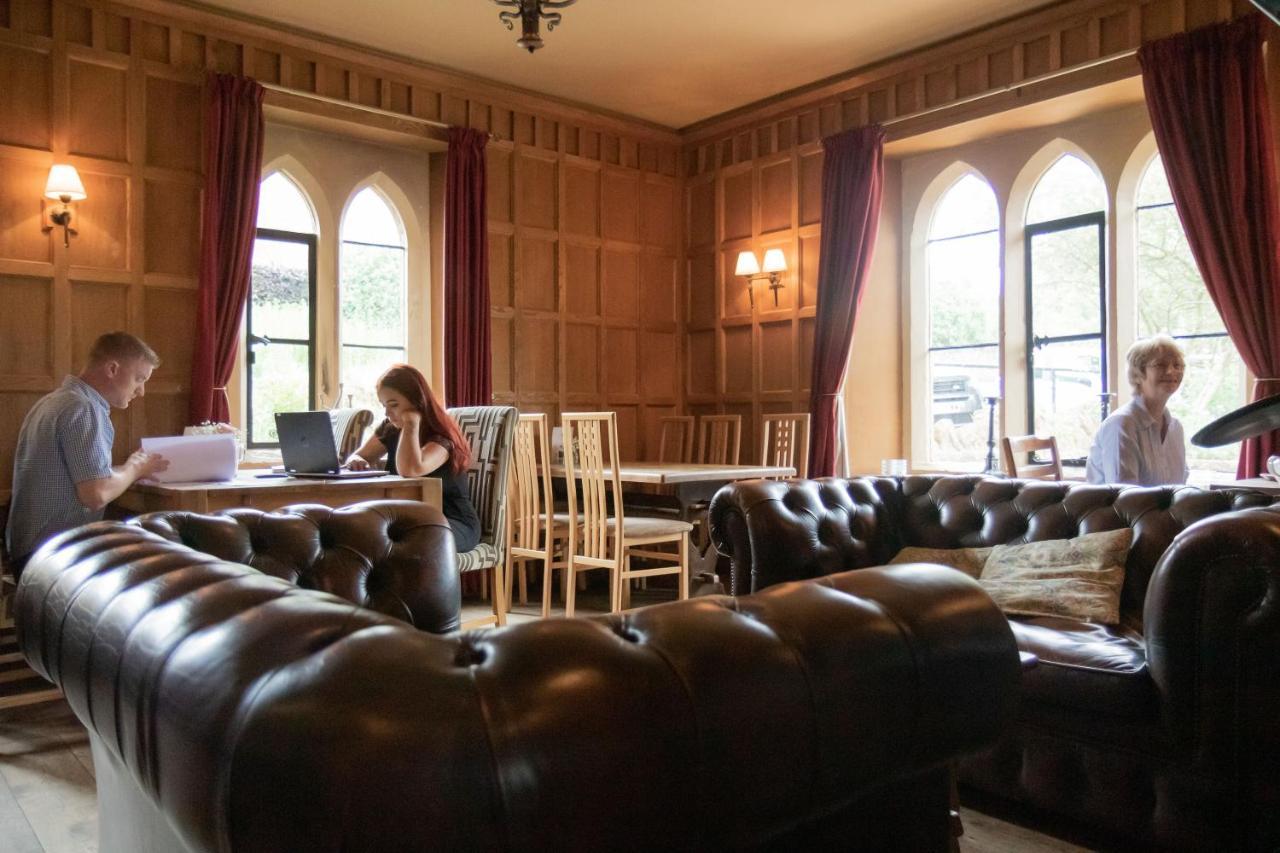 Hotel Castle At Edgehill 4*